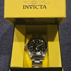 Seiko Invicta Black Dial Silver Band Watch